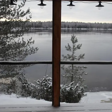 Tarvas By Hilla Ροβανιέμι